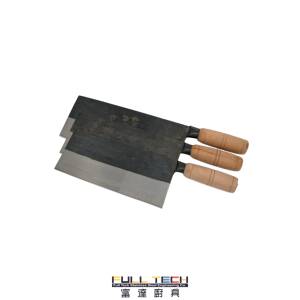 富達廚具提供專業商用木柄夾鋼小片刀 (Clad Steel Small Slicer)。採用傳統夾鋼鍛造工藝，外韌內堅，刀刃極度鋒利持久。經典原木手柄吸汗防滑，專為切薄肉片、菜絲及精細刀工而設，全港餐飲刀具現貨批發。